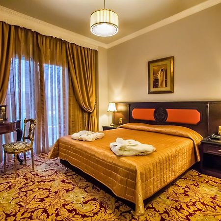 Kouros Hotel Drama Luaran gambar
