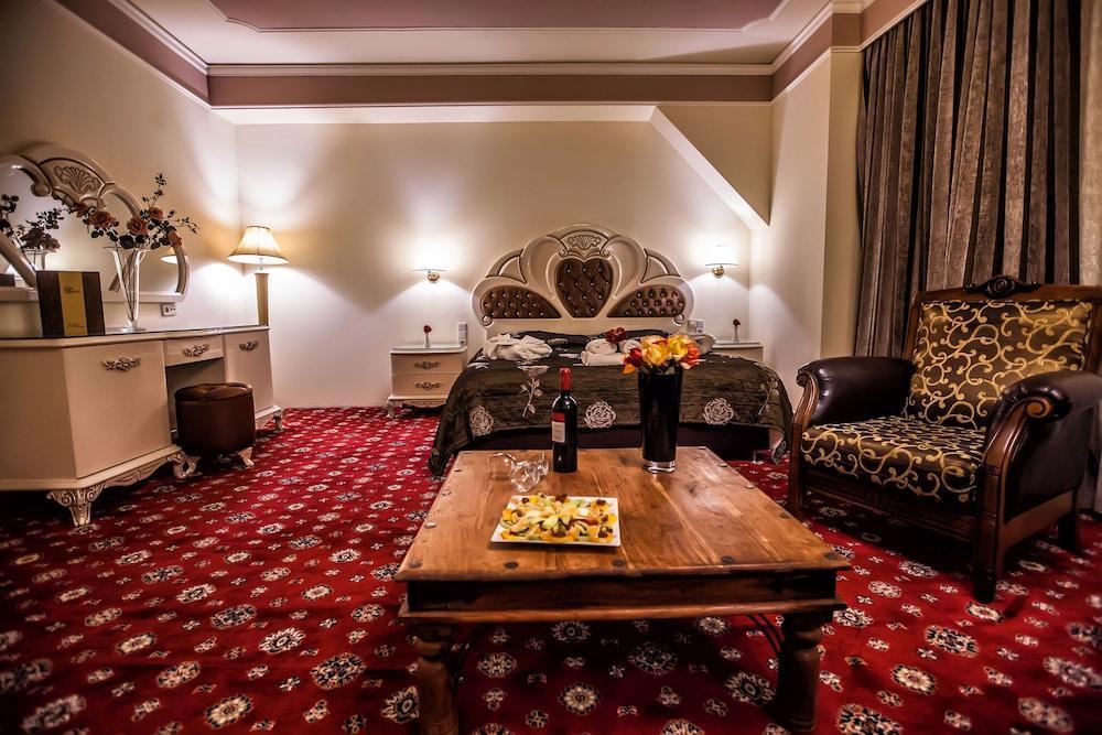 Kouros Hotel Drama Luaran gambar