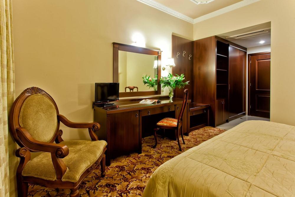 Kouros Hotel Drama Luaran gambar