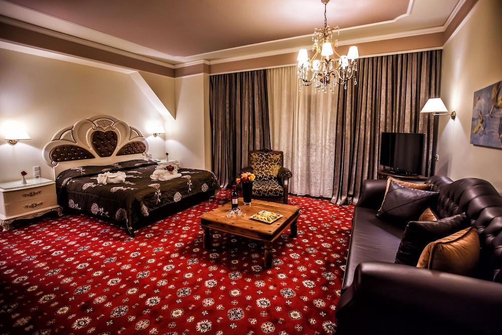Kouros Hotel Drama Luaran gambar