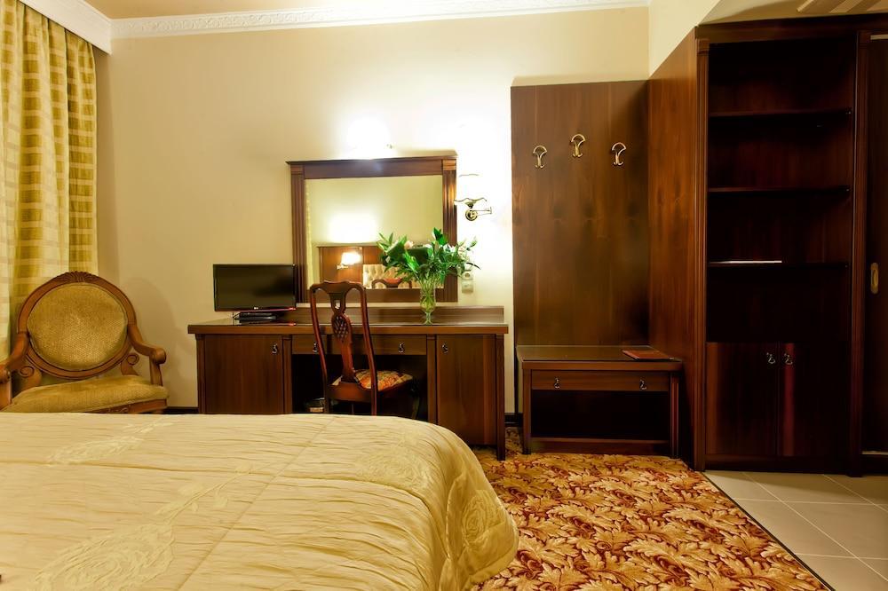 Kouros Hotel Drama Luaran gambar