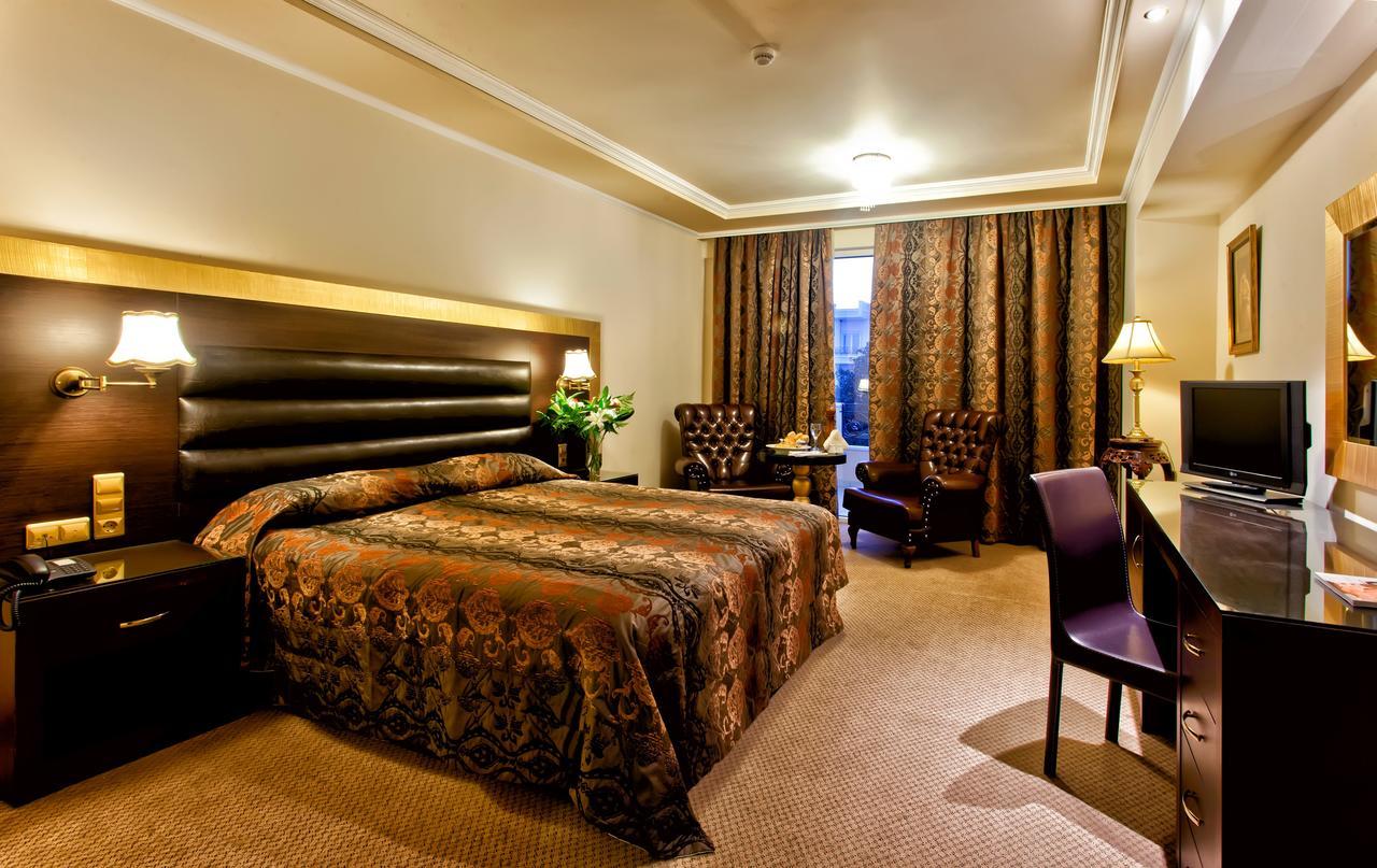 Kouros Hotel Drama Luaran gambar