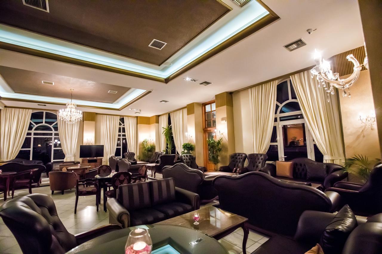 Kouros Hotel Drama Luaran gambar
